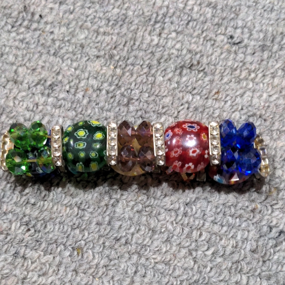 Elegant Multicolor Beaded Bracelet with Crystal Accents